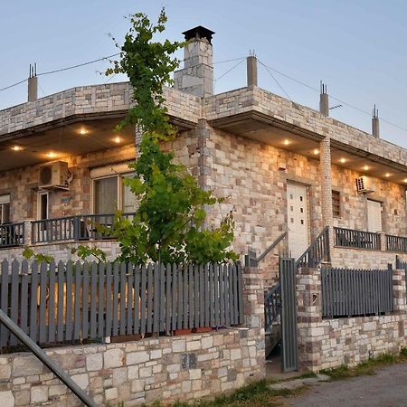 Corinth Stone Villa מראה חיצוני תמונה
